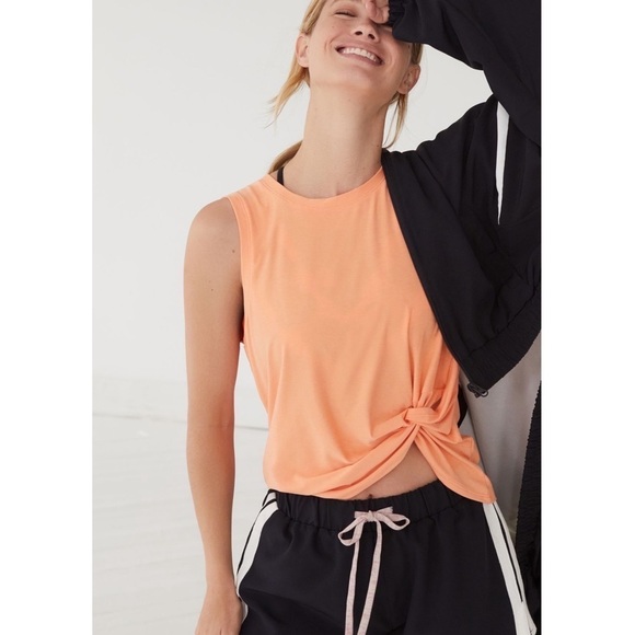 NWT Anthropologie Beyond Yoga Twist Front Muscle Tank Top Sunset Peach large new - Picture 1 of 7
